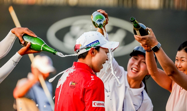 2-1！张帅晋级16强，决胜盘连输4局拒绝逆转，赛后振臂怒吼